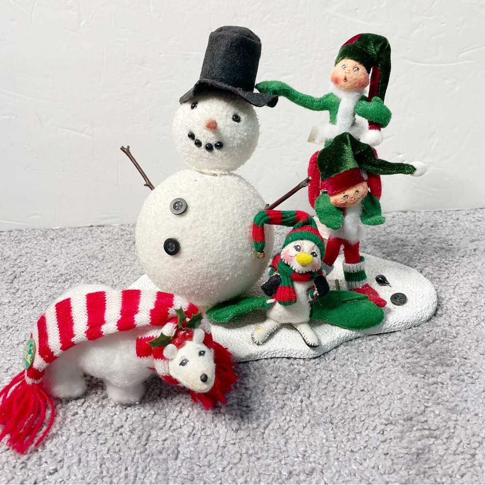 Annalee Club Members Only Pieces Snow Friends Polar Penguin and Polar Bear 2005